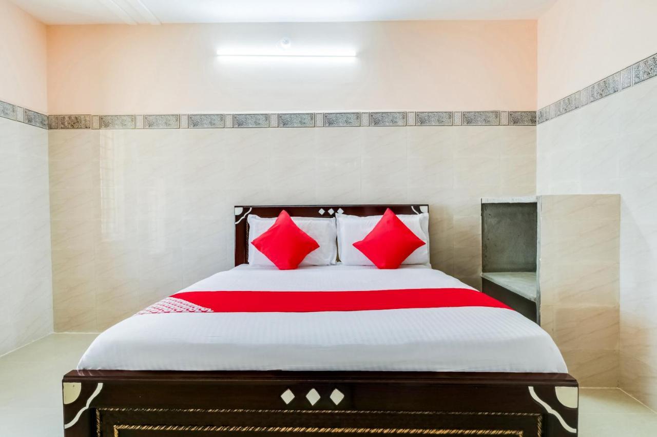 Oyo 68320 Bgr Residency Hotell Tirupati Eksteriør bilde